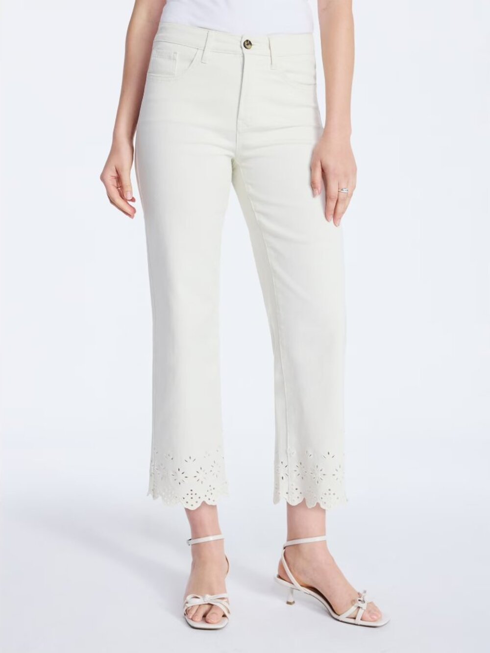 Free Assembly Women's Embroidered Eyelet Cropped Jeans Ivory Cream Size 0